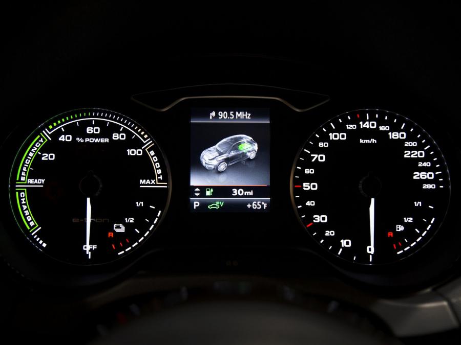  Audi A3 Sportback e-Tron (8V) 2014 года  (фото 21 из 95)